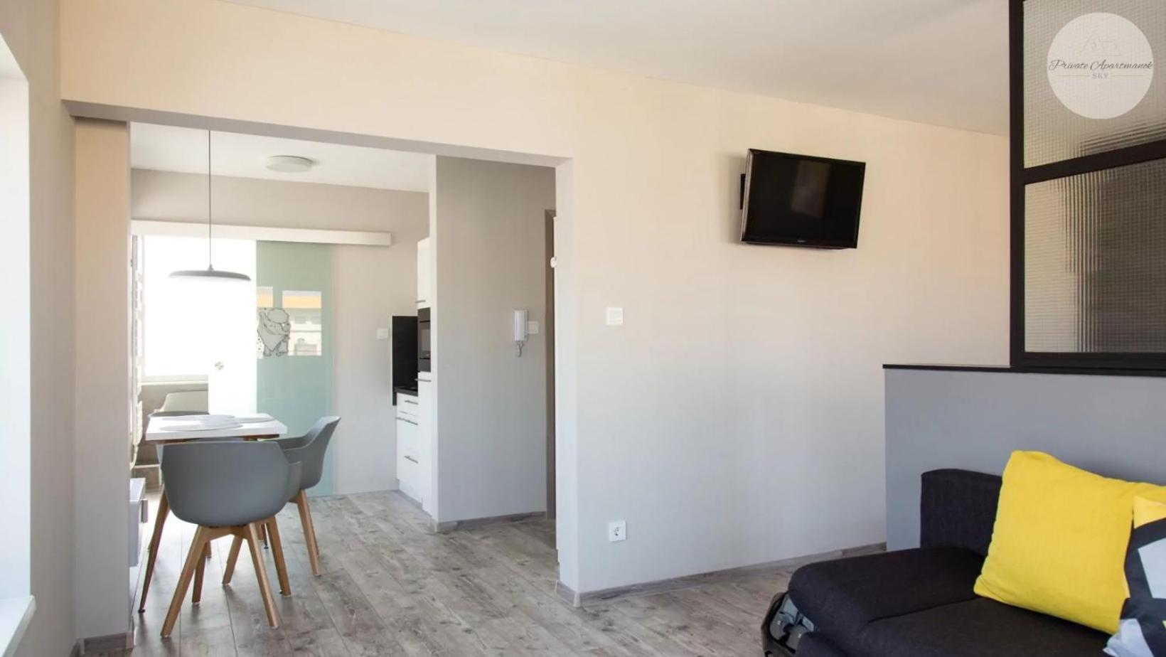 Sky Panorama Apartman Печ Экстерьер фото